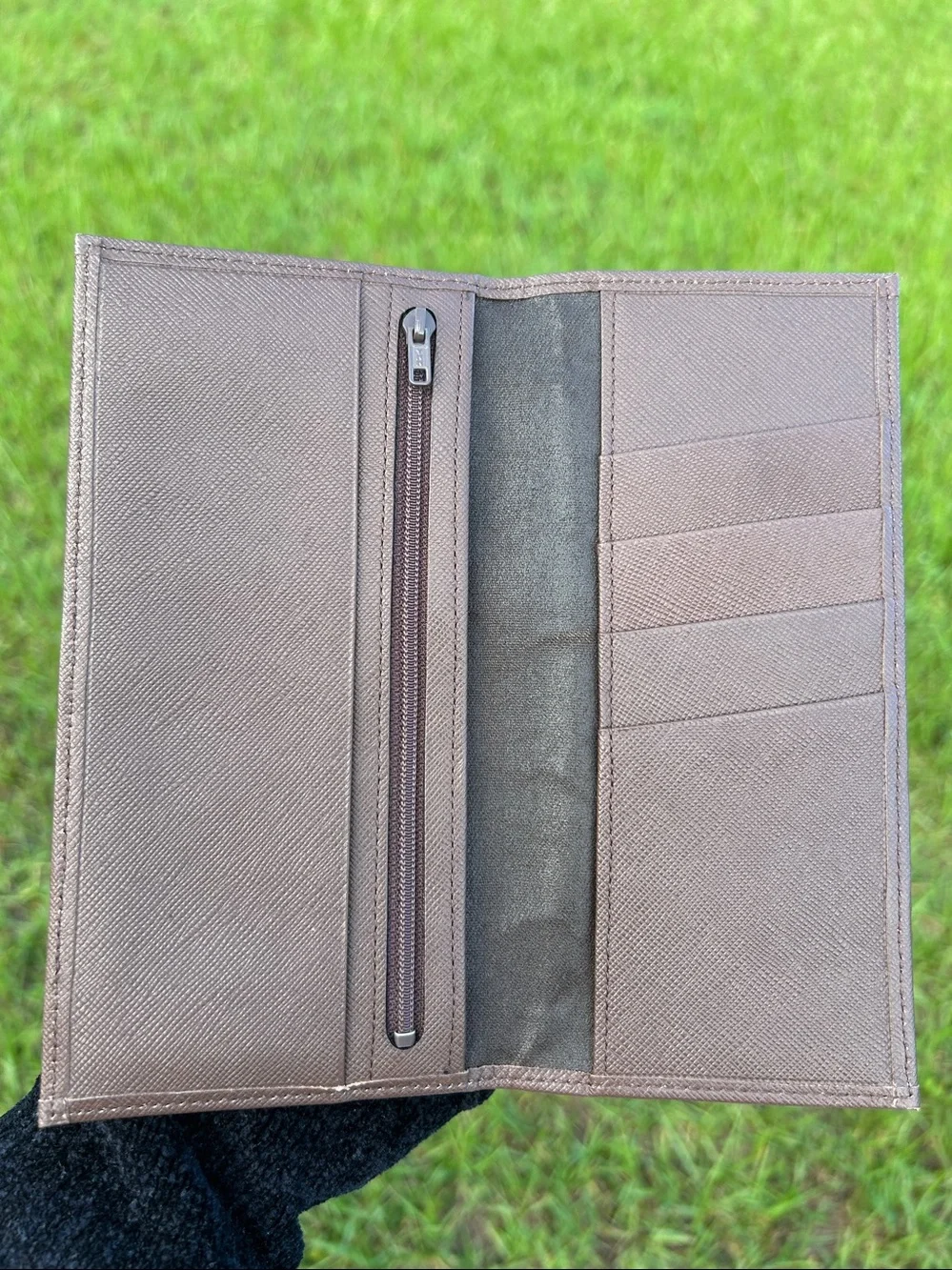 Burberrys bifold long wallet